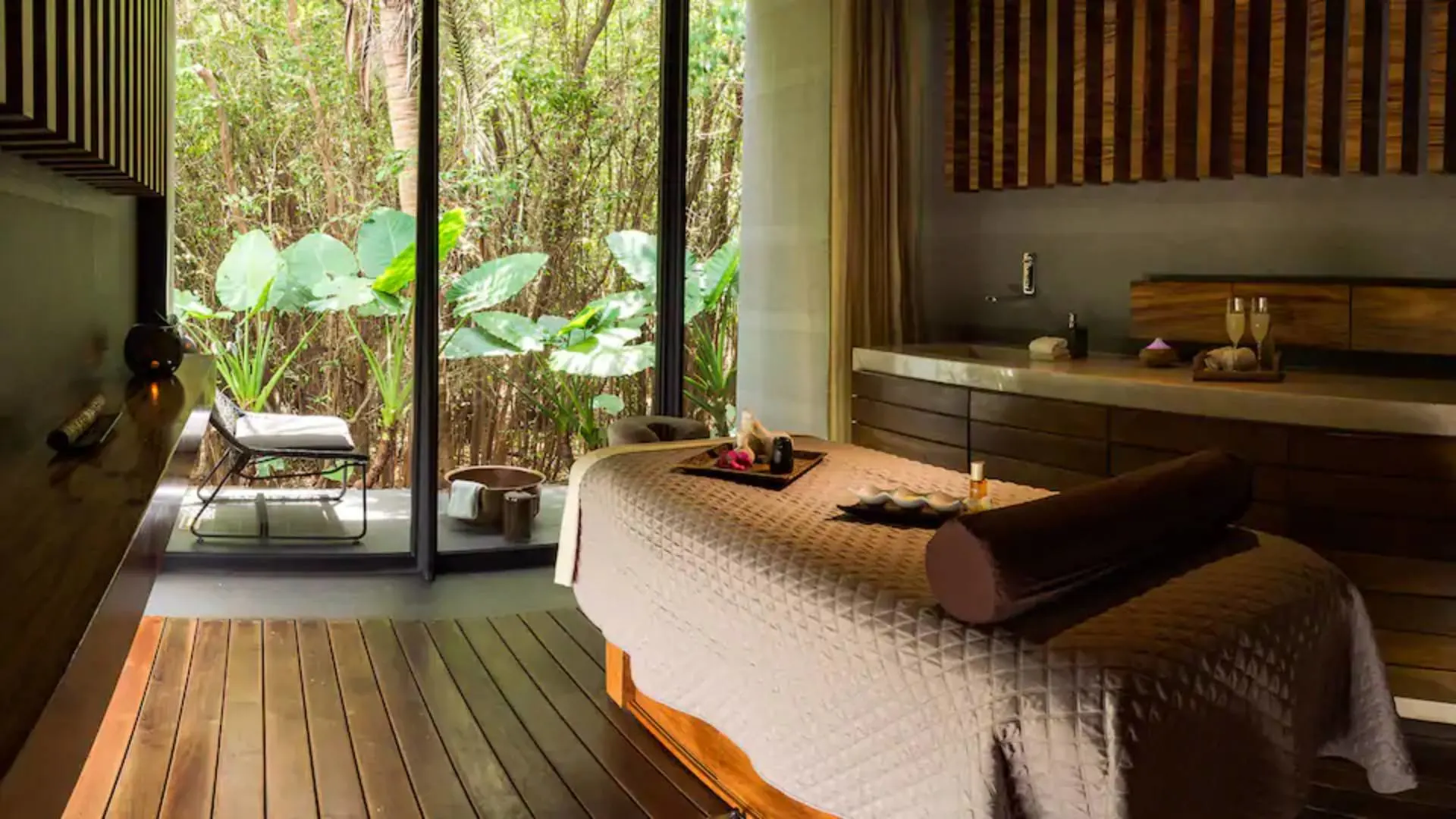 Grand Hyatt Playa del Carmen Resort treatment room